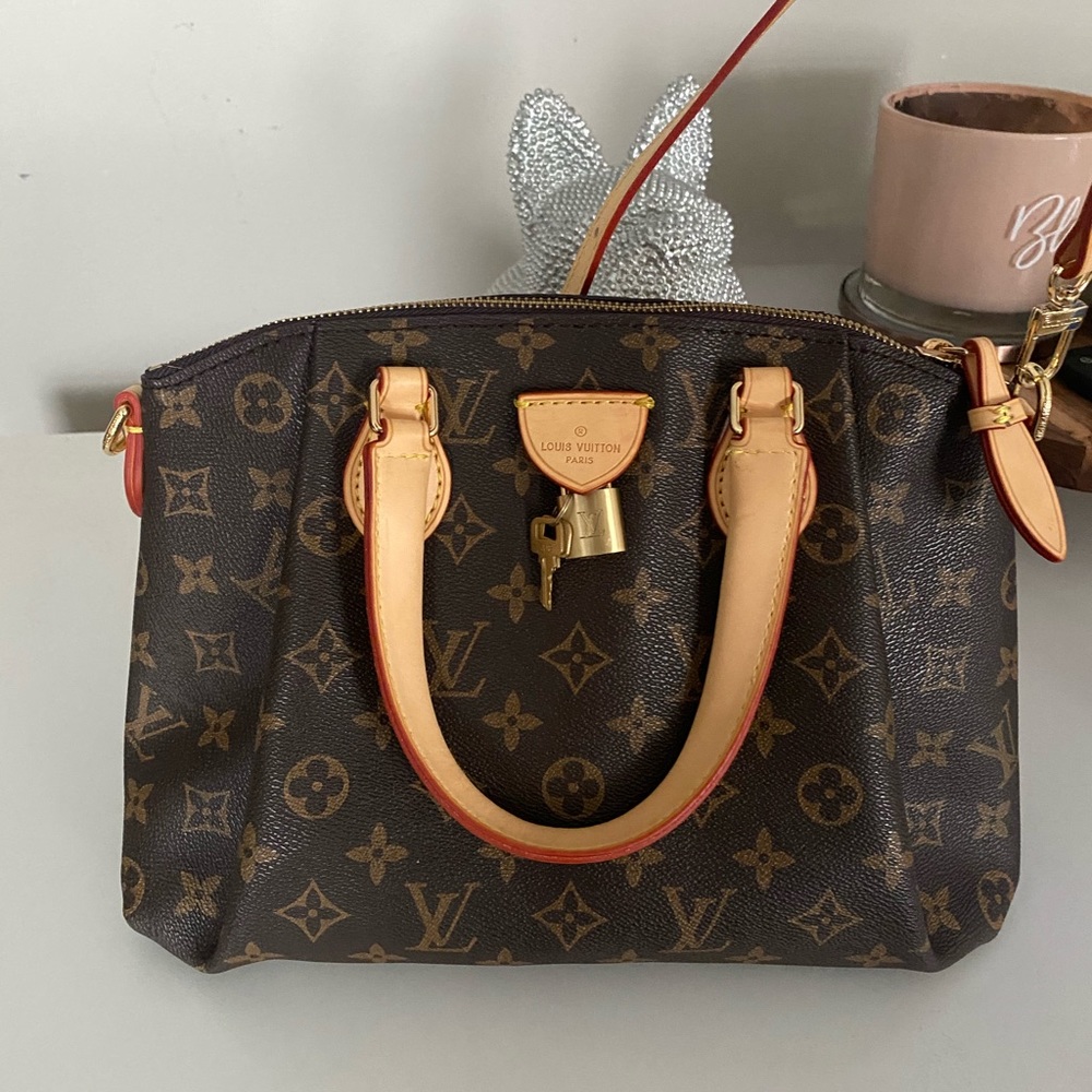 Louis Vuitton Rivoli